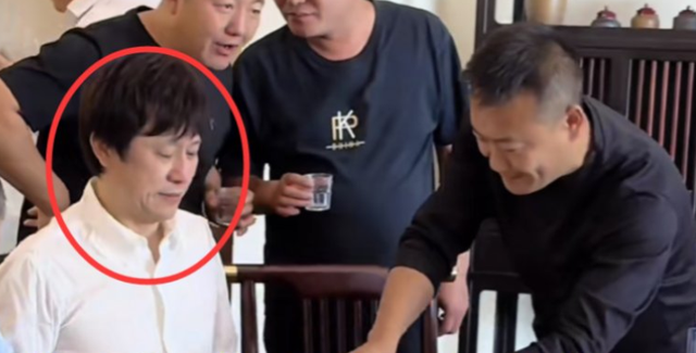 那个连登14次春晚的歌坛巨星，如今家产被拍卖“住进”养老院？