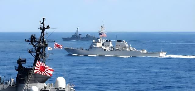 一声不吭造了7艘准航母，美国才发现，原来真正对手已不是俄罗斯