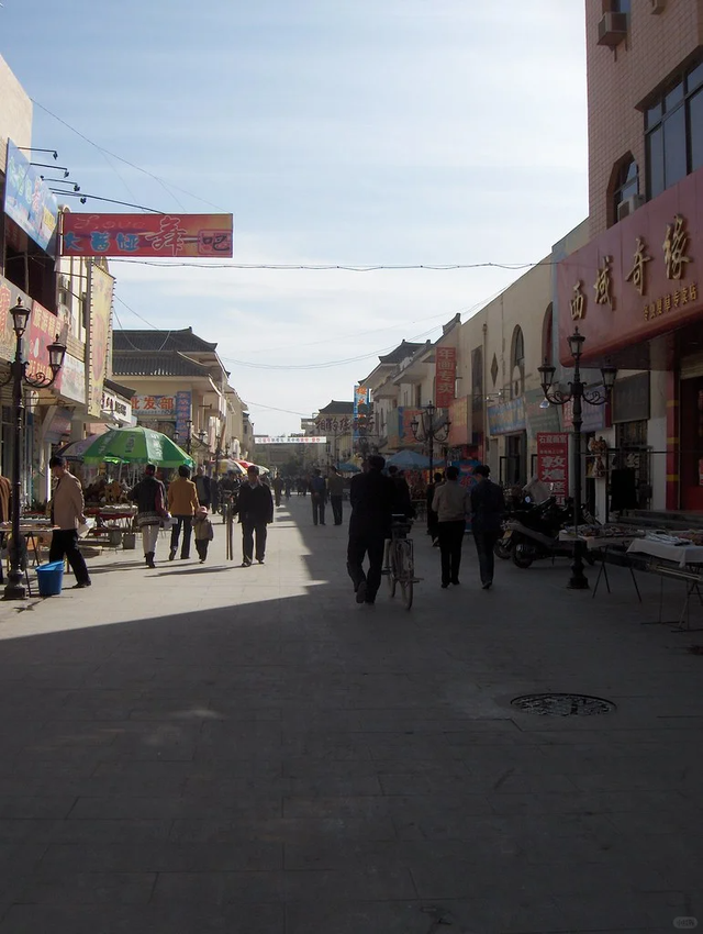 2005年的敦煌，你们有记得是什么样子吗？