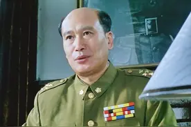 1948年，老蒋本想建立拥兵100万的华中剿总，为何后来又放弃了？图片