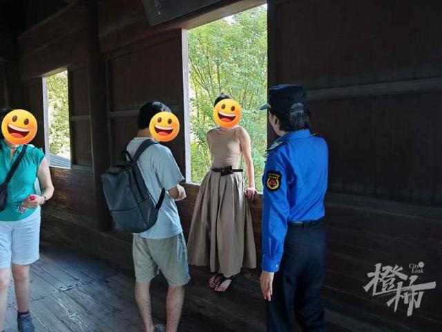 杭州六和塔“绿色能量窗”火了，景区提醒：打卡拍照需注意安全