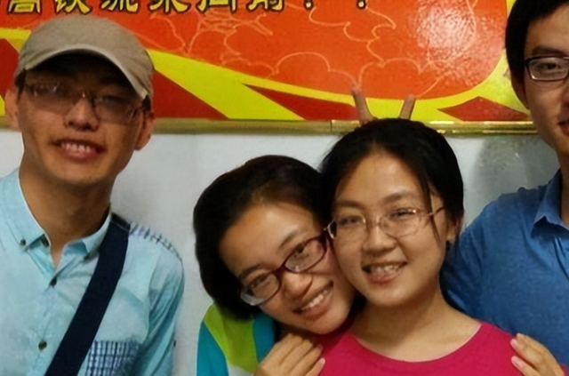 辽宁文科状元放弃72万奖学金，从港大退学再战高考，如今怎样了？