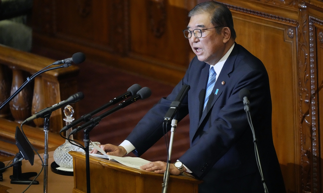 日本首相又要换人？麻生太郎召开紧急会议，不同意石破茂回来，让高市早苗闯关，释放信号强烈