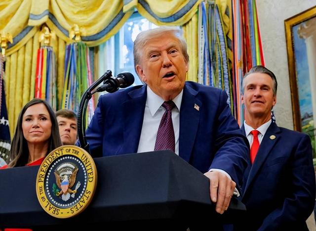 想对世界掀桌？美战略宣告中俄不再是敌人，特朗普怒批欧洲太糟糕