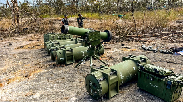 王毅主任的调停，让泰柬心服口服，接下来路怎么选还是得听中国的