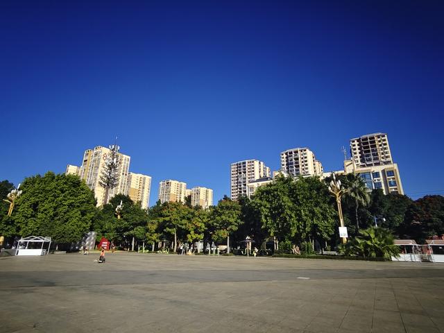 南行漫记：逃离弥勒市，去元谋寻找有温度的冬天