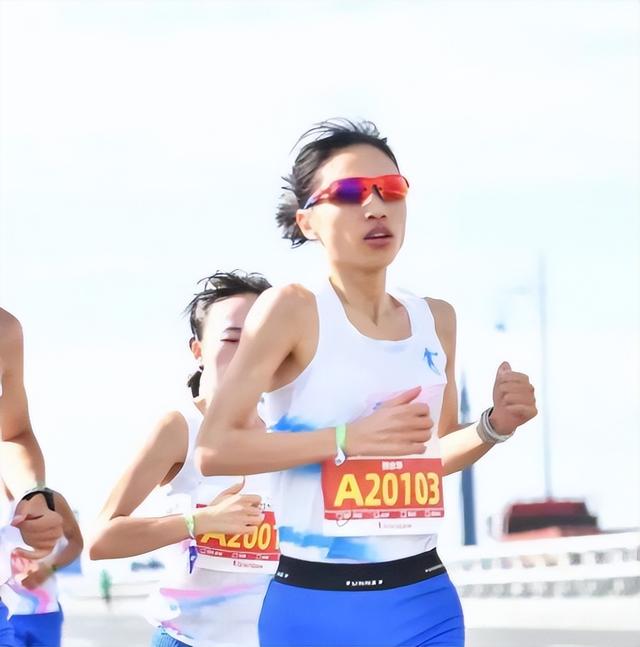 “最快女护士”彻底辞职！多方紧急发声	，3个原因注定她会走这步