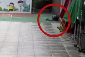 贪玩男孩不想上学“见缝”逃校，江汉民警两个小时内火速寻回图片