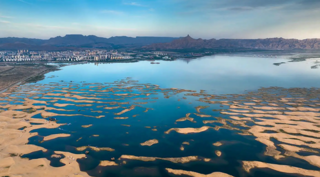 荒漠逆袭成宝地！乌海挖出18个西湖，背后竟藏千年治水智慧？