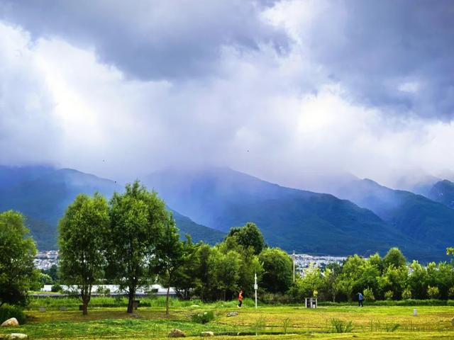 在大理，我收到了天空写的情书