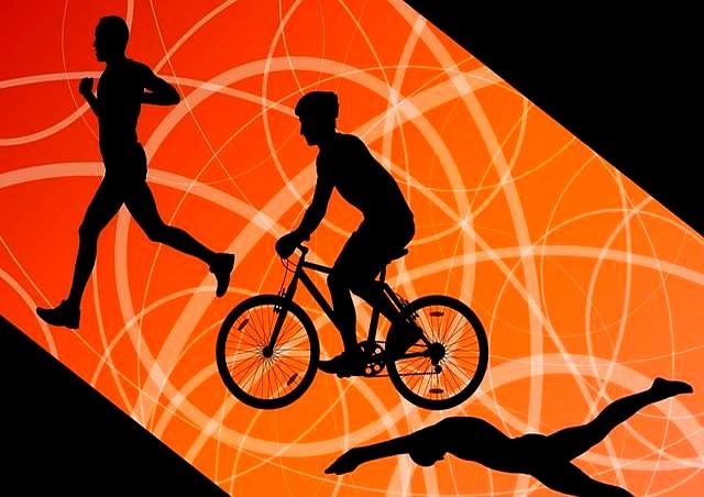 长期跑步有利于健康吗？医生：过了60岁的老人，建议做好5件事