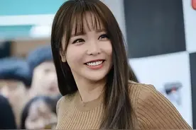 微胖女神洪真英，雨中湿身透视装有多性感撩人？亮相引起全场尖叫图片