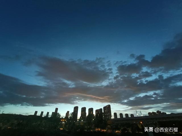 沣峪口吃鱼，偶遇子午服务区的游乐场