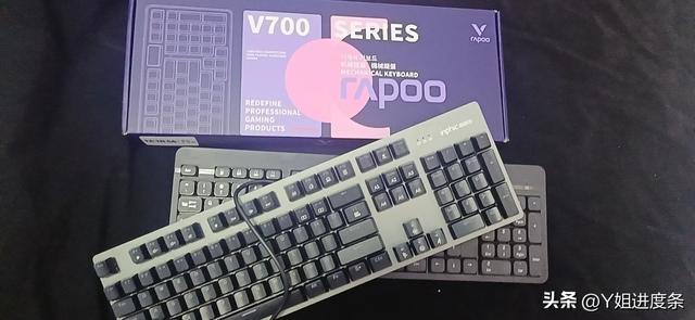 299的机械键盘选哪款？自用性价比机械键盘目前还是选的雷柏