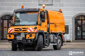 新一代内饰加持，操控如同开飞机，乌尼莫克百系列迎来大更新图片