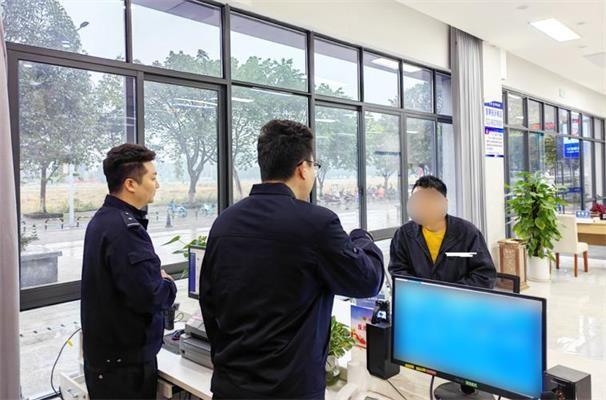 几乎都是假货！利润高达2400%，为何消费者还前赴后继争相购买 第13张