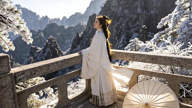 冰雪黄山绝景吟，雾凇奇观耀寰瀛！