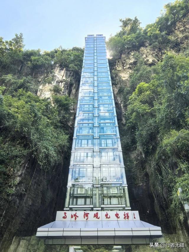 多彩贵州自驾游之黔西南州兴义篇：万峰林与马岭河峡谷的山水交响