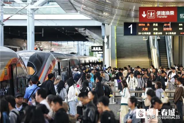 人气爆棚！国庆中秋假期，累计1579.51万人次游昆明！最火的景区是……