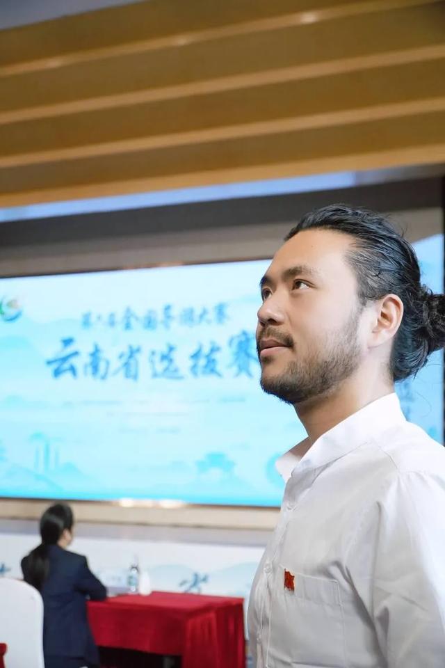 【20度的丽江·旅居古城】扎根丽江十余载，川籍青年成为丽江故事“代言人”