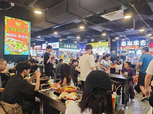 杭州旅游攻略看展逛博物馆老街菜市场换个城市走走停停文艺风