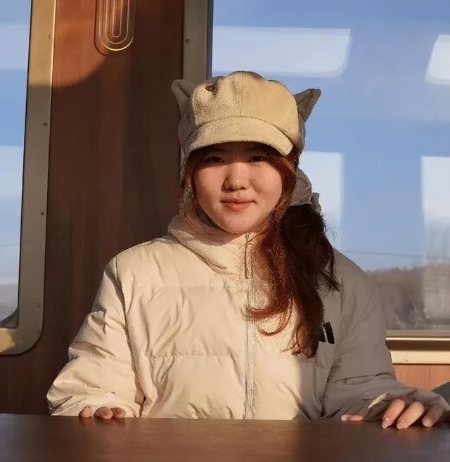 “哈尔滨”的移动城堡 尽享奢华！有观景天窗的豪华专列！