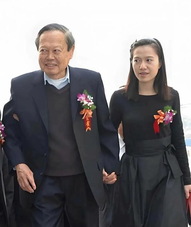 杨老走后，翁帆为何无法开始新生活？答案让人心疼。
