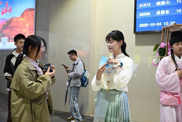 汉中文旅“放大招” 花式宠客 盛礼迎宾