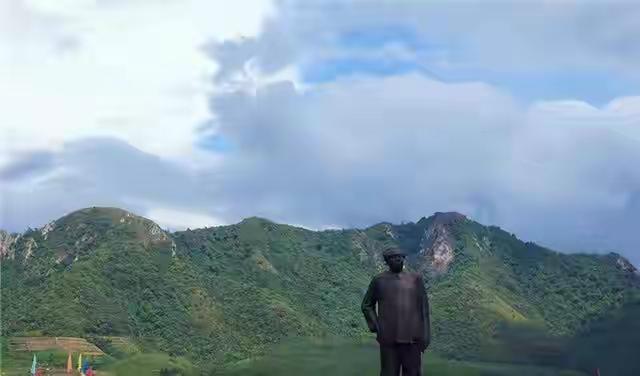 县级干部发现山头很像毛主席，引发国家高度重视，改造成：毛公山