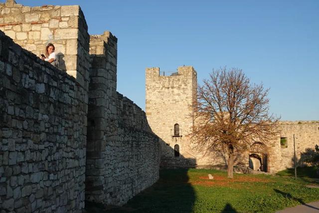 塞尔维亚，一座被轰炸过78天的城市的新生，贝尔格莱德一日游记