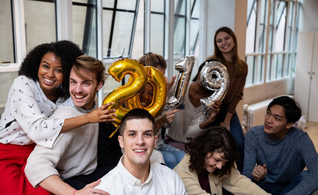 书到用时方恨少！“3个瞬间”证明书没白读	，别再说读书无用了