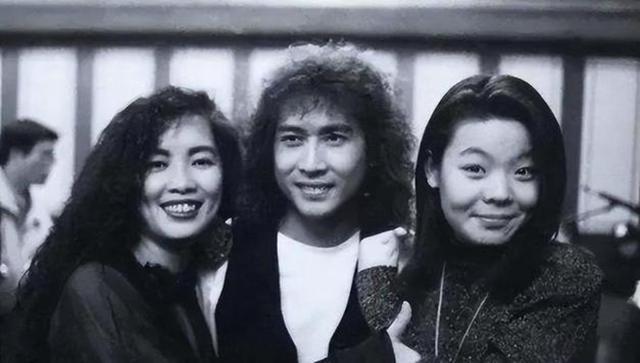 春晚爆红后，她洗完澡从23楼一跃而下，临终时最后喊了声“妈妈”