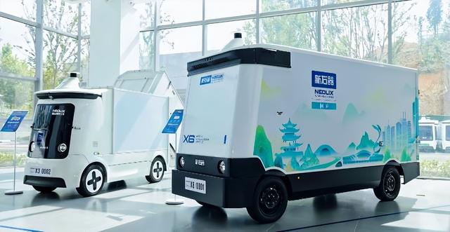 无人配送超万台，即时物流撑起 3000 万市场，2025 年成行业元年