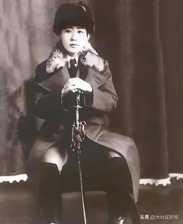 这就是汉奸川岛芳子真实模样	，被日本养父玷污，为何甘愿当汉奸?