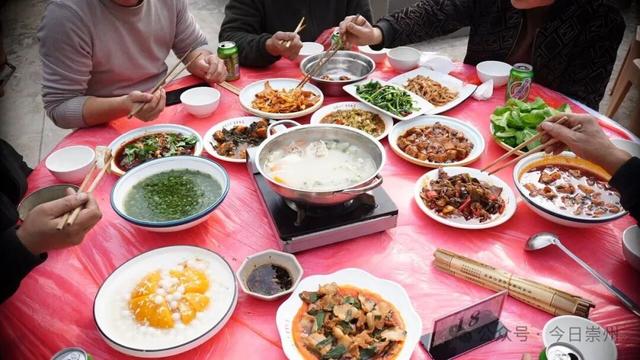 来文井江，吃年猪宴！