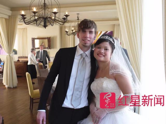 湖北打工妹嫁给英国高管，生下2个混血宝宝，婚后8年持刀捅死丈夫