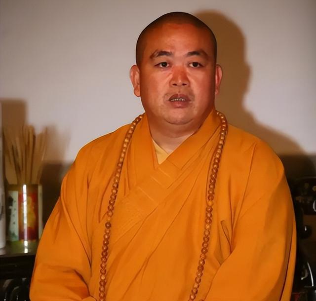 越扒越后怕！释永信上位后，同辈师兄弟集体消失？有人已走上歪路