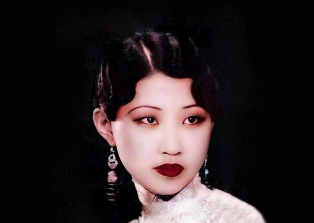 这是张学良老婆赵四小姐真实样貌，并非演员饰演而是货真价实真品