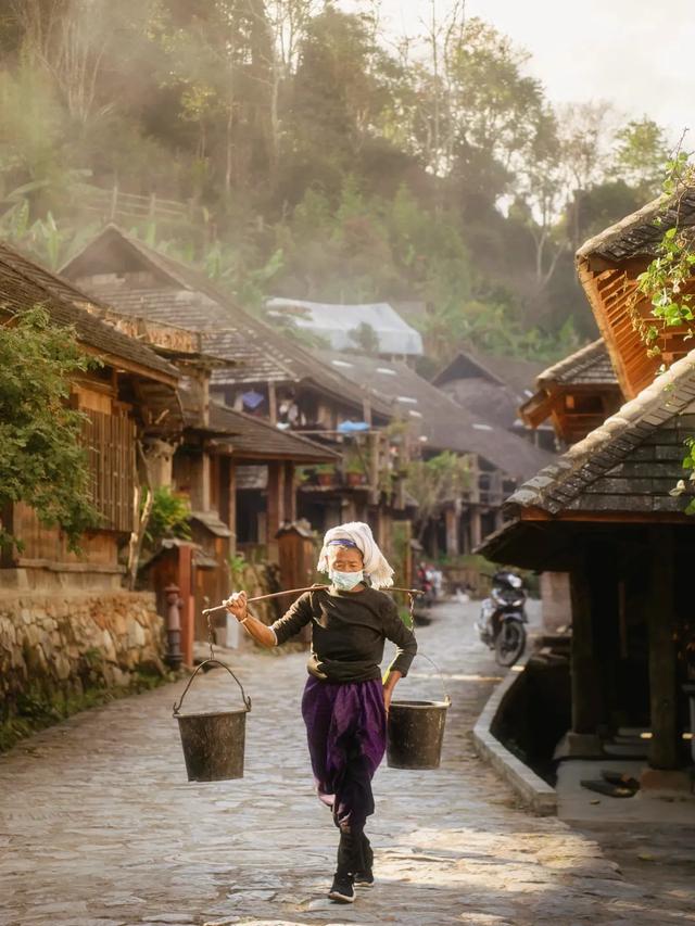 云南被严重低估的避暑地,均温20℃,比贵阳凉快,去了就不想回来