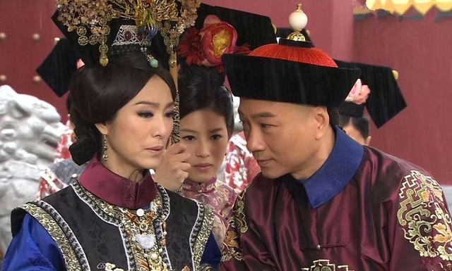 清朝灭亡后，李莲英姐姐才敢说出实情：慈禧其实不是病死的！