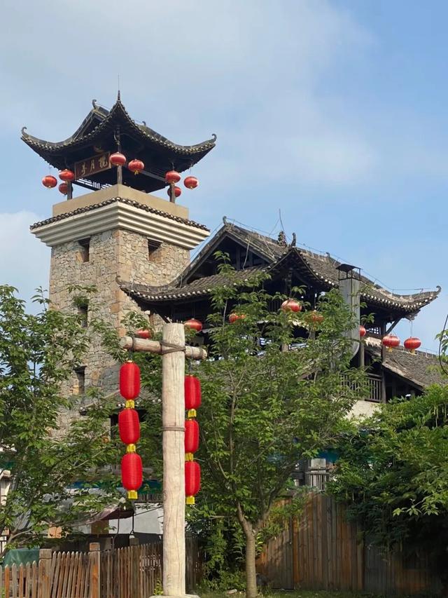 这些人免票！锦鲤土司城邀你一起登高祈福