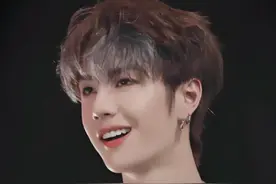 被央媒怒批，目不识丁，丢人现眼，这几位“文盲”明星凭什么走红图片