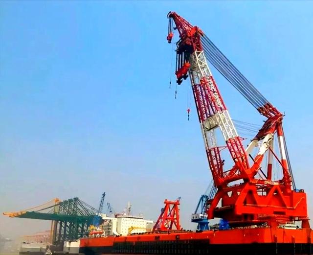 中美博弈再度升级？特朗普一声令下，中国92台起重机被突击检查