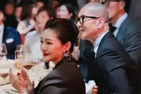 大S最后公开露面照曝光，脸部浮肿左手发紫，S妈删除与具俊晔合影图片