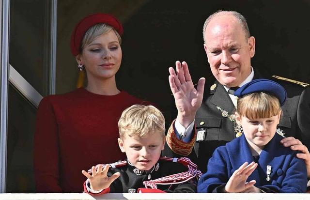 全球最富有王室的豪华住宅大揭秘