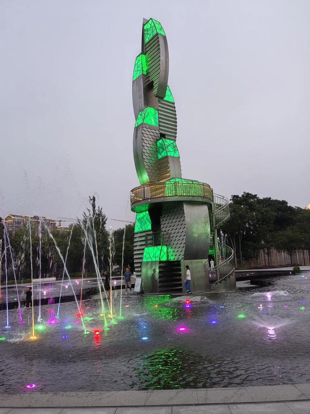 在无锡，夏日晚饭后纳凉、散步、赏京杭大运河风光，来这里就够了