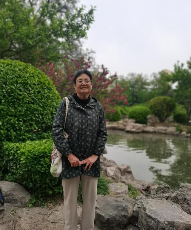 关于秋季买风衣我的选择（原创）