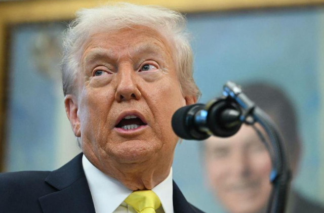 中美通完电话后，高市早苗收到一个紧急命令，特朗普要亲自跟她谈