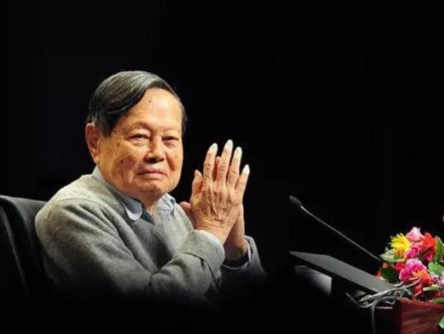 杨振宁家庭情况曝光：三个儿女无人继承物理学，与翁帆关系也很好