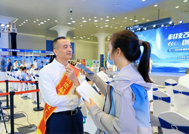 从科研一线到科普前沿 2025“荆楚最美科技工作者”为大众打开科学之窗